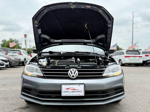 Used 2016 Volkswagen Jetta SE FWD image 16