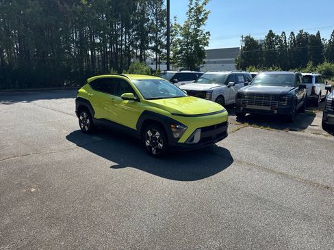 Used 2025 Hyundai Kona SEL AWD/4WD image 7