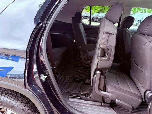Used 2020 Chevrolet Traverse LT AWD/4WD image 16