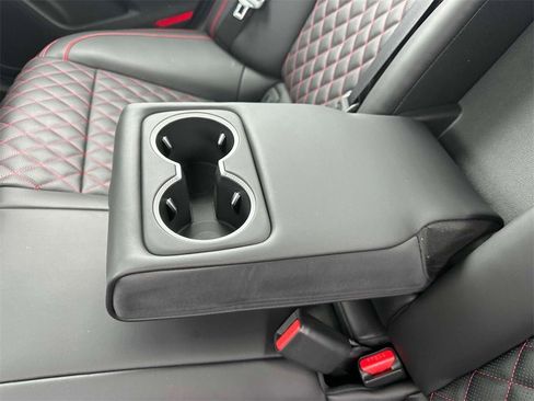 Used 2024 Genesis G70 3.3T Advanced w/ Sport Prestige Package image 11