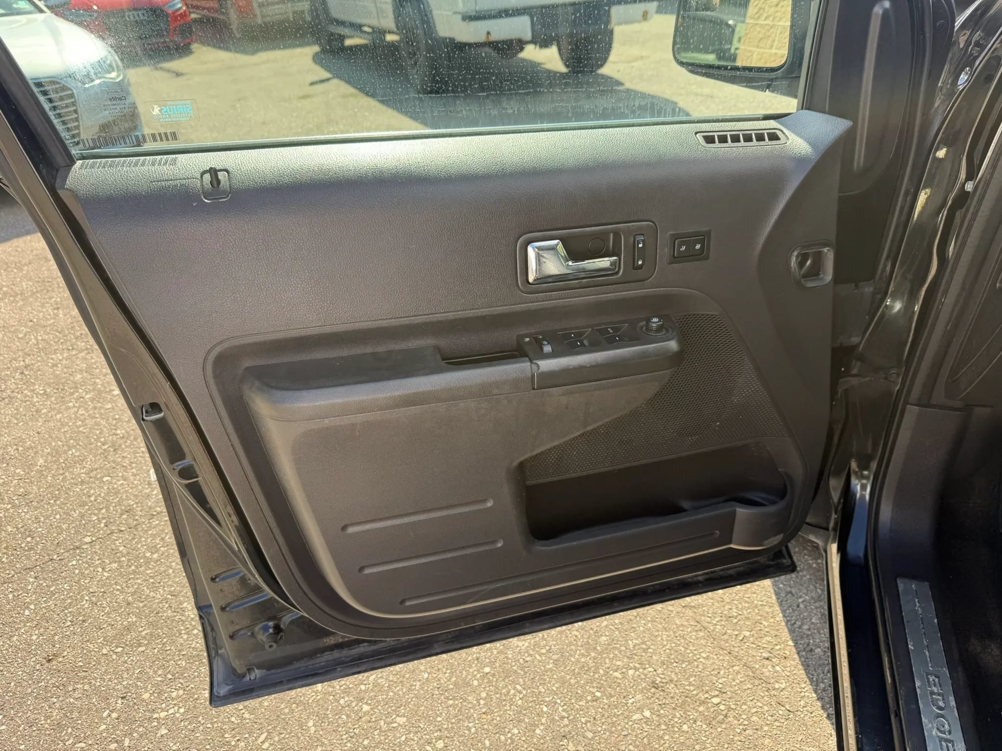Used 2010 Ford Edge Limited FWD image 18