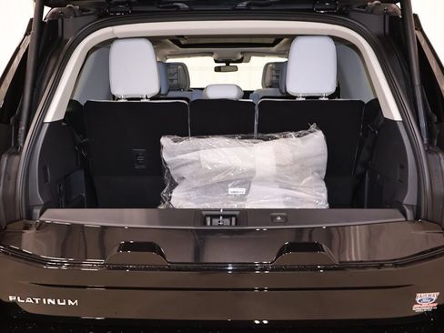 New 2026 Ford Expedition Platinum w/ Platinum Ultimate Package AWD/4WD image 39