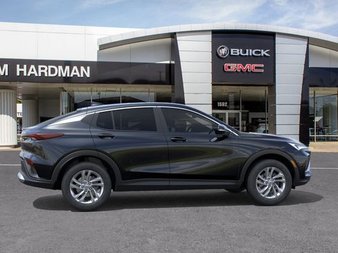 New 2026 Buick Envista Sport Touring FWD image 5