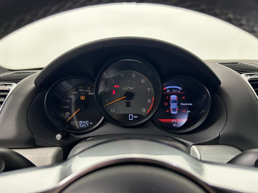 Certified 2016 Porsche Cayman GT4 RWD image 22