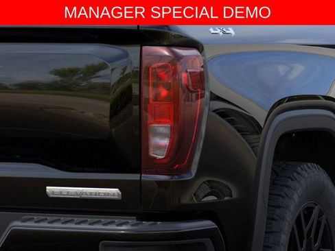 Used 2026 GMC Sierra 1500 Elevation AWD/4WD image 11
