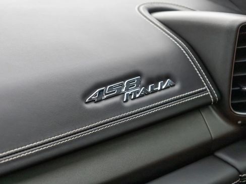 Used 2015 Ferrari 458 Italia Coupe image 48