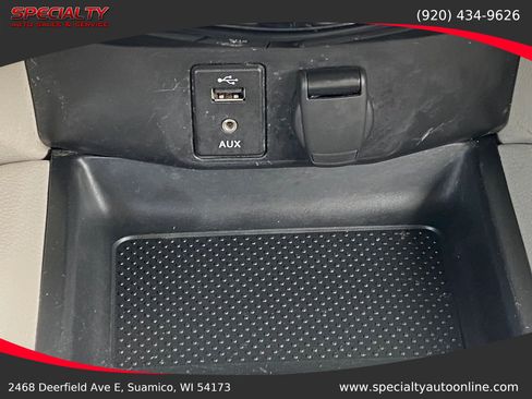 Used 2018 Nissan Rogue Sport SV w/ SV Technology Package AWD/4WD image 28