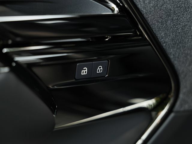 New 2026 Land Rover Range Rover Sport Dynamic SE AWD/4WD image 31