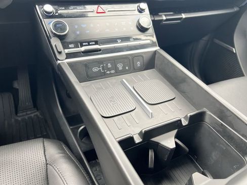 Certified 2024 Hyundai Santa Fe Limited FWD image 17