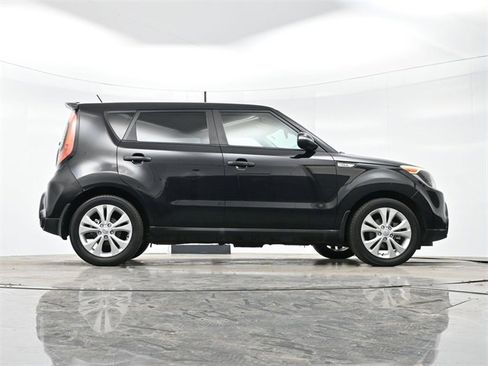 Used 2014 Kia Soul + image 27