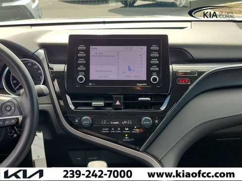 Used 2022 Toyota Camry LE FWD image 18
