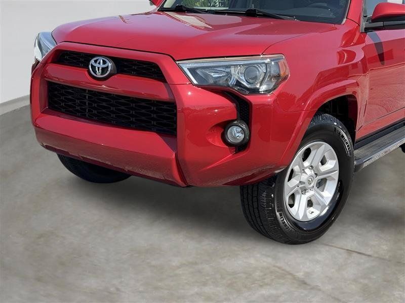 Used 2016 Toyota 4Runner SR5 AWD/4WD image 5
