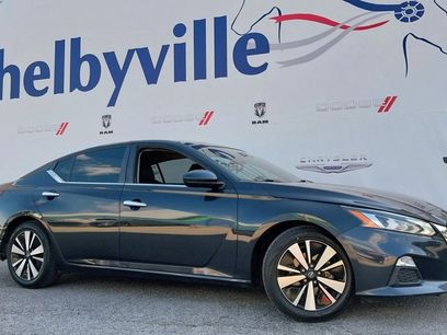 Used 2022 Nissan Altima 2.5 SV