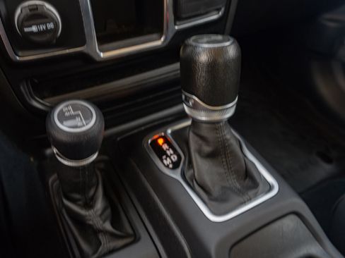 Used 2022 Jeep Wrangler Unlimited Sport AWD/4WD image 18
