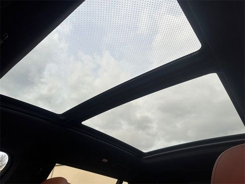 Used 2022 BMW ALPINA XB7 image 18