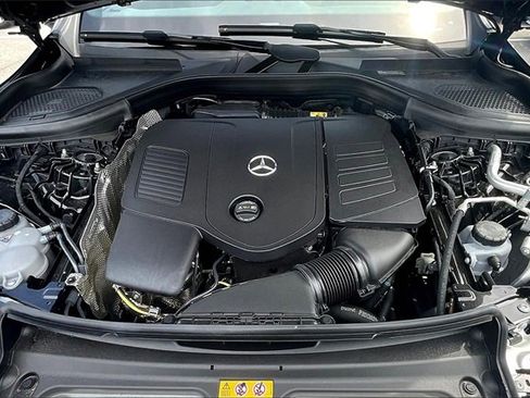 New 2025 Mercedes-Benz GLC 300 4MATIC image 12