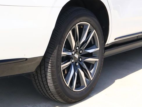 Used 2021 Cadillac Escalade Sport w/ Driver Assist Tech Package AWD/4WD image 12