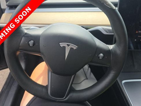 Used 2022 Tesla Model 3 Standard Range RWD image 6