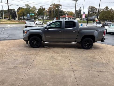 Used 2022 GMC Canyon Elevation w/ Elevation Premium Package image 6