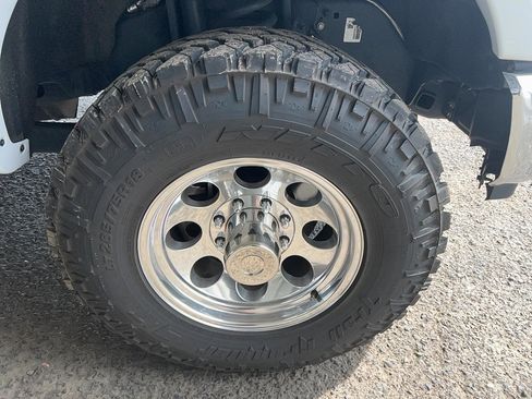 Used 2024 Ford F350 XLT w/ FX4 Off-Road Package AWD/4WD image 3