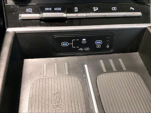 Certified 2024 Hyundai Santa Fe SEL FWD image 33