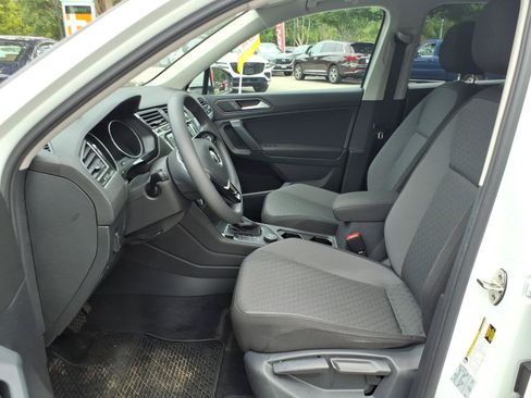 Used 2019 Volkswagen Tiguan S w/ Driver Assistance Package AWD/4WD image 11