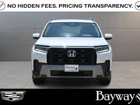 Used 2026 Honda Pilot Elite image 2