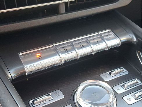 New 2026 Lincoln Nautilus Reserve w/ Jet Appearance Package image 14