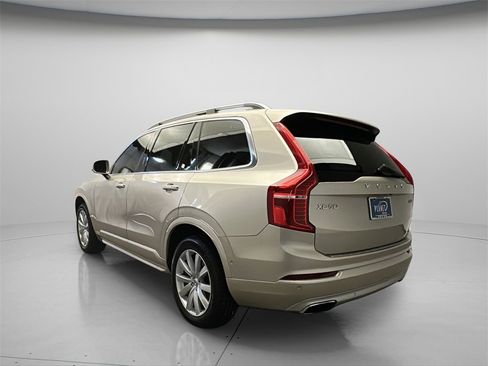 Used 2016 Volvo XC90 T6 Momentum w/ Momentum Plus Package image 6