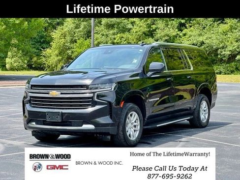 Used 2024 Chevrolet Suburban LT AWD/4WD image 1