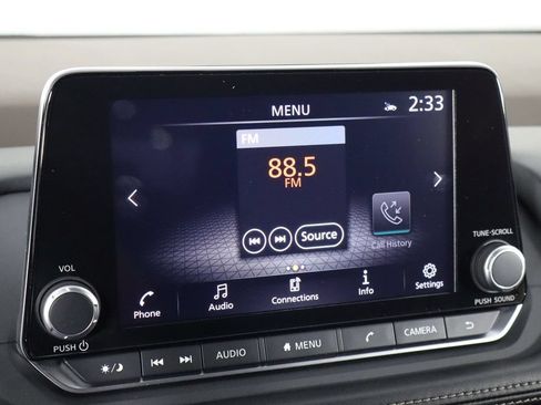Used 2023 Nissan Rogue SV FWD image 33