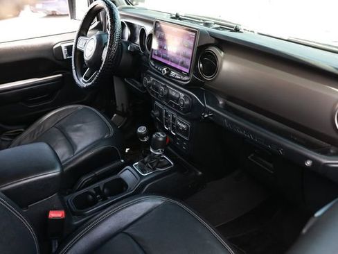 Used 2018 Jeep Wrangler Unlimited Sport S AWD/4WD image 19