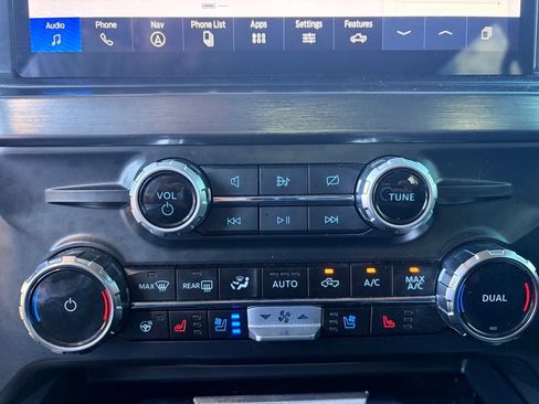 Used 2024 Ford F250 Lariat AWD/4WD image 31