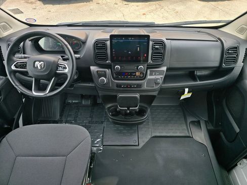 Used 2024 RAM ProMaster 3500 w/ Delivery Van Package image 5
