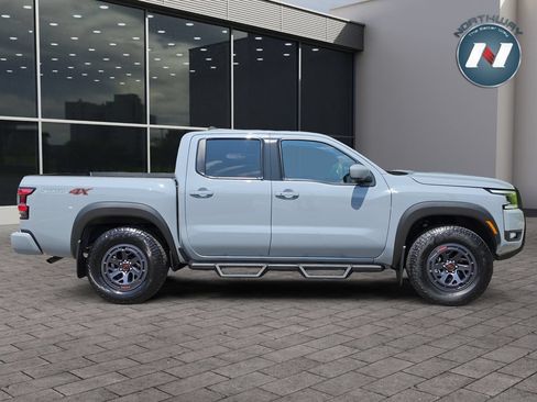 Used 2025 Nissan Frontier PRO-4X AWD/4WD image 6