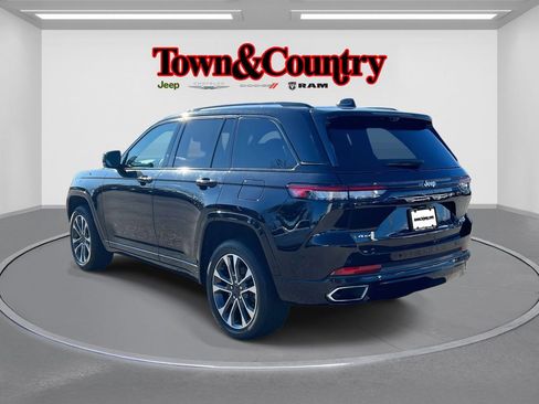 Used 2022 Jeep Grand Cherokee Overland w/ Luxury Tech Group IV image 6