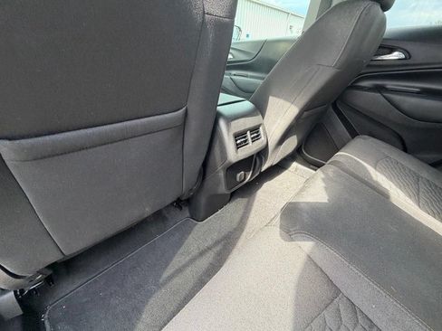 Used 2018 Chevrolet Equinox LT FWD image 10