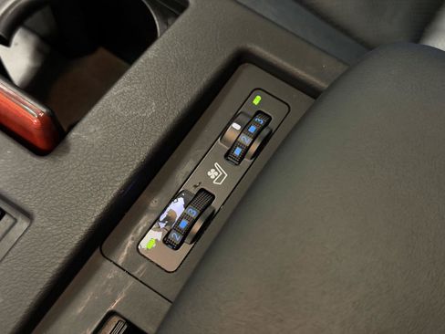 Used 2011 Lexus RX 350 AWD w/ Premium Pkg image 37