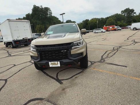 Certified 2021 Chevrolet Colorado ZR2 w/ ZR2 Dusk Special Edition AWD/4WD image 3