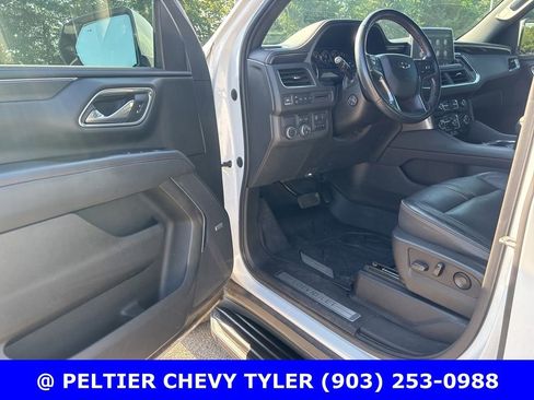 Used 2021 Chevrolet Tahoe RST w/ Luxury Package RWD image 11