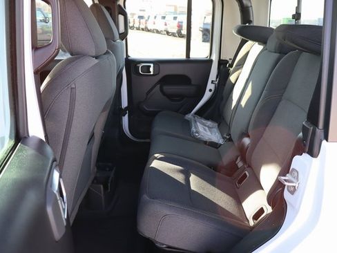 New 2026 Jeep Gladiator Sport image 15