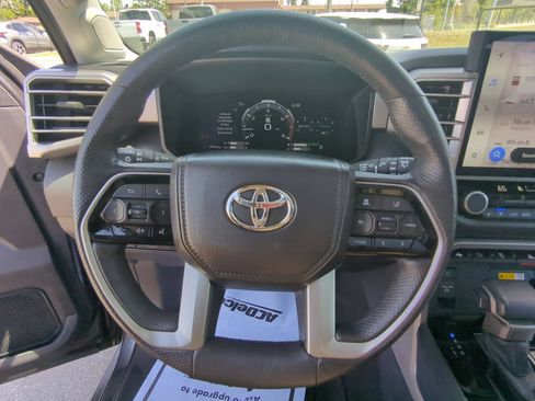 Used 2024 Toyota Sequoia SR5 AWD/4WD image 11