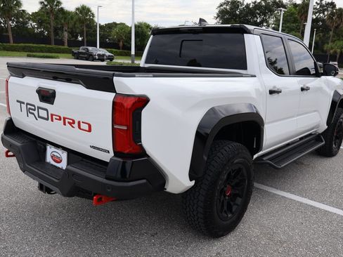 Used 2026 Toyota Tacoma TRD Pro AWD/4WD image 8