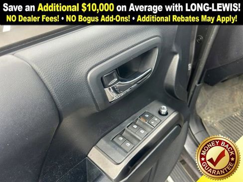 Used 2017 Toyota Tacoma TRD Off-Road image 16