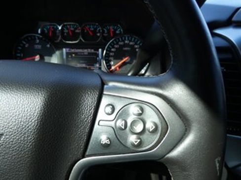 Used 2015 Chevrolet Suburban LTZ image 28