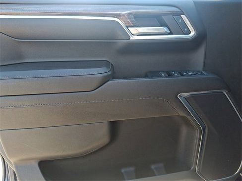 Used 2023 Chevrolet Silverado 1500 LT image 12