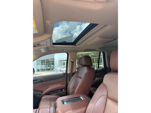 Used 2020 Chevrolet Tahoe Premier AWD/4WD image 8
