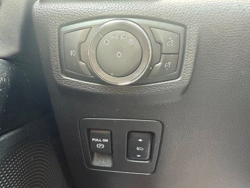 Used 2018 Ford Expedition XLT AWD/4WD image 27