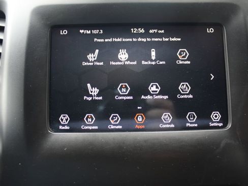 Used 2019 Jeep Cherokee Latitude Plus w/ Comfort/Convenience Group AWD/4WD image 12
