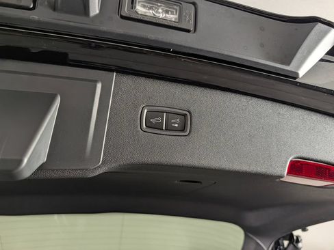 New 2026 Porsche Cayenne AWD/4WD image 18